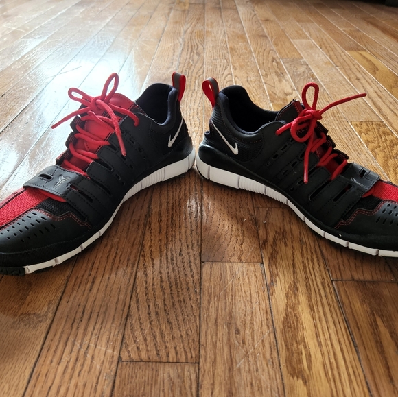 👟 Nike Free Trainer 7.0 Red & Black 👟 - Picture 3 of 7